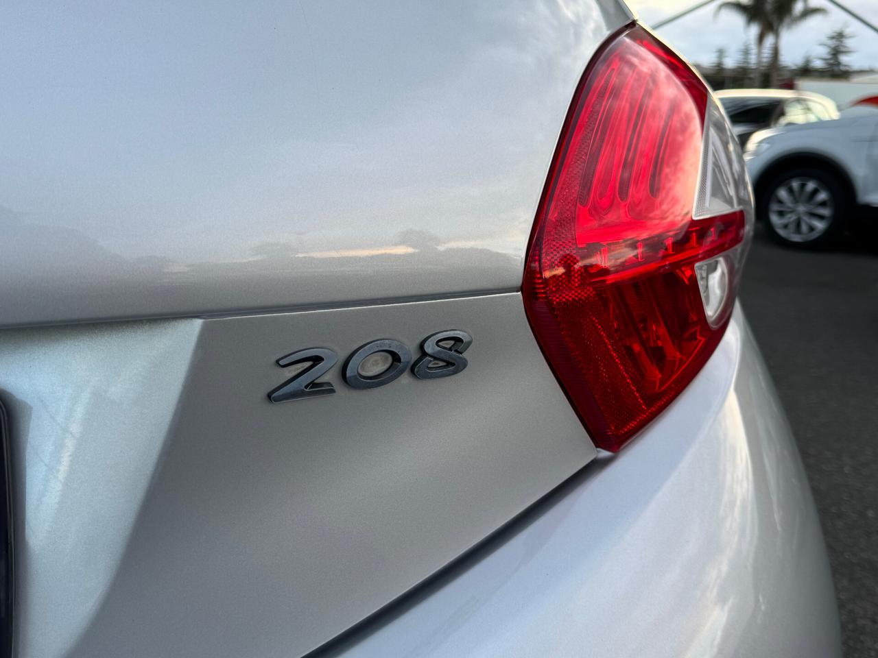 Peugeot 208 1.4 HDi 68 CV 5 porte Active