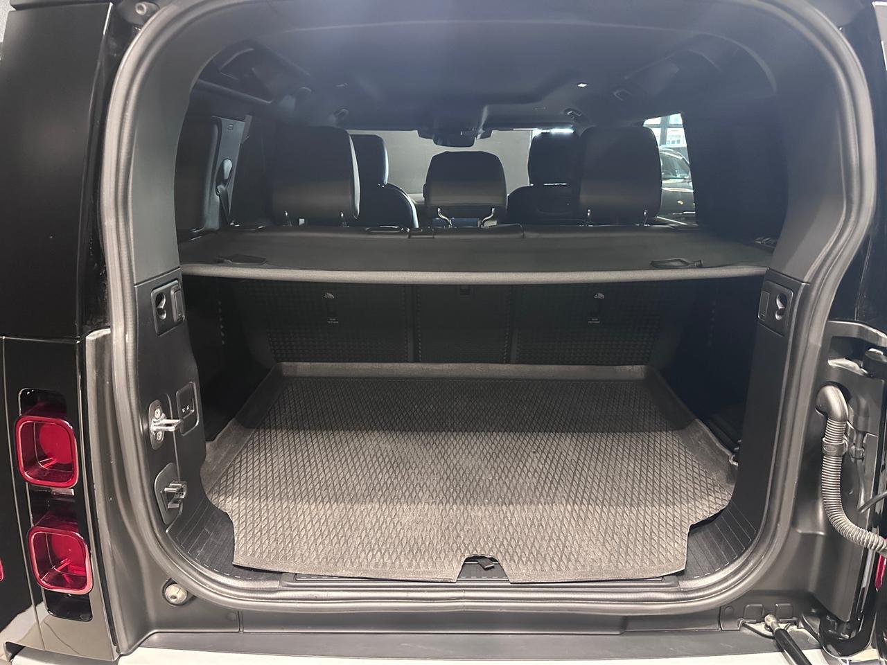 Land Rover Defender 110 3.0d i6 mhev SE awd 250cv auto