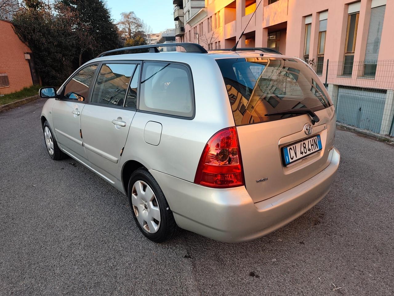 Toyota Corolla 1.4 Benz euro 4 1 proprietario