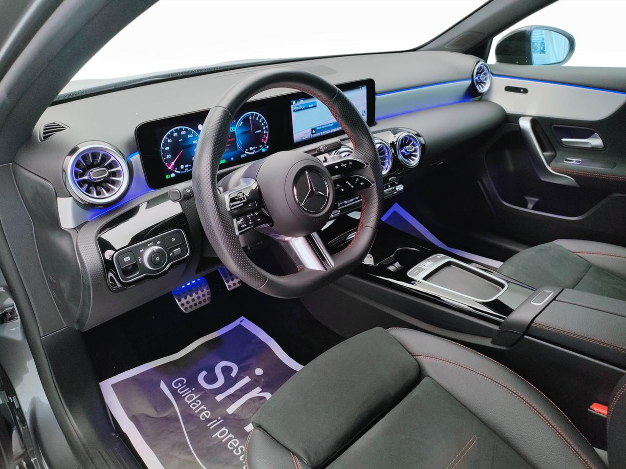 Mercedes-Benz Classe A - W177 2023 - A 250 e phev AMG Line Premium auto