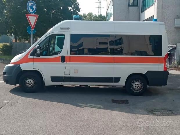 AMBULANZA SU PEUGEOT BOXER MULTJET