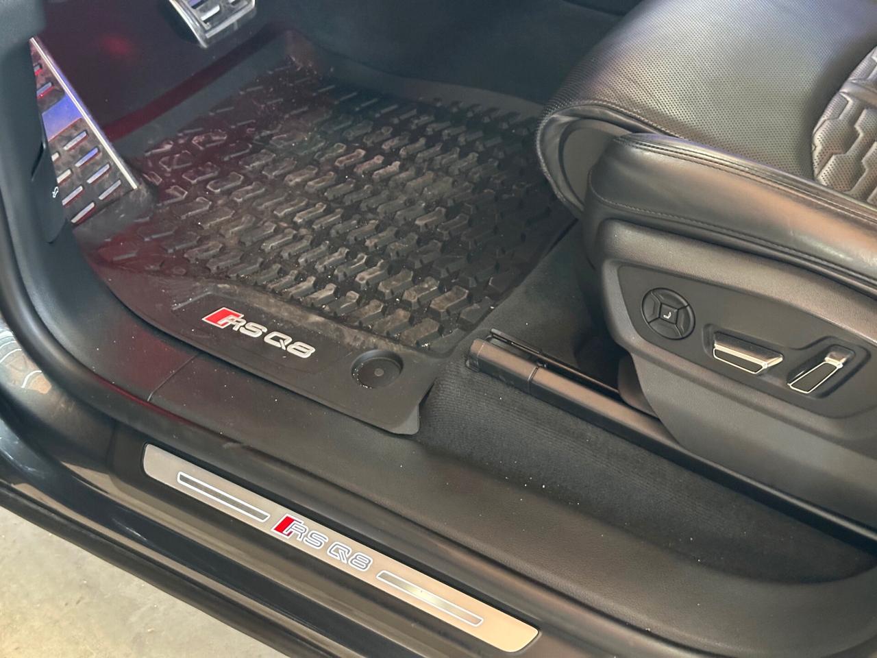 Audi Q8 RSQ8 TFSI 4.0 600CV - GARANZIA 12 MESI