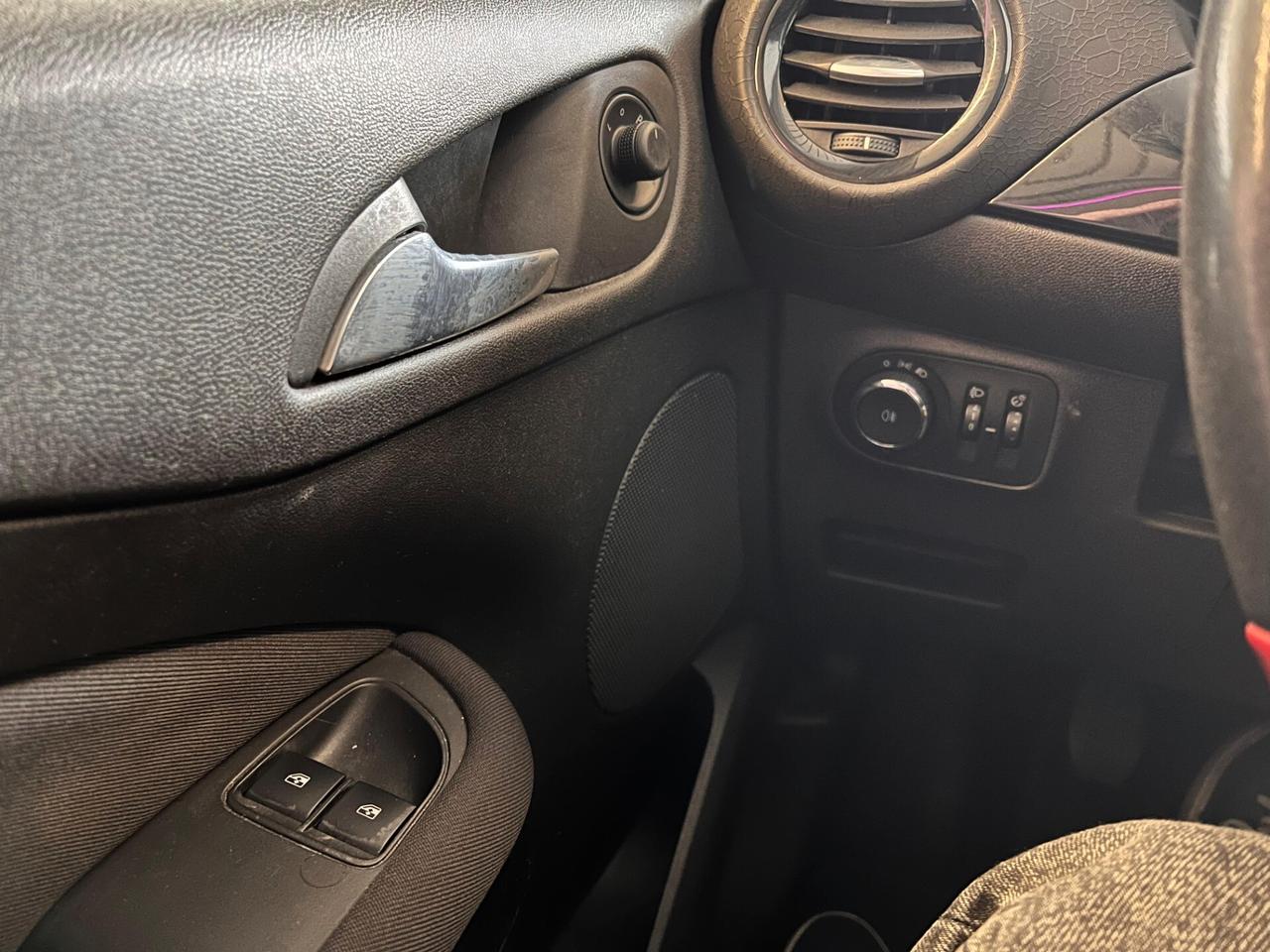 Opel Adam 1.2 70 CV Jam