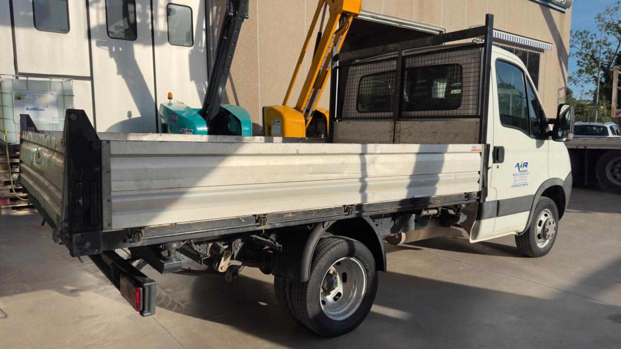232 - Iveco 35/E4 Ribaltabile Trilaterale