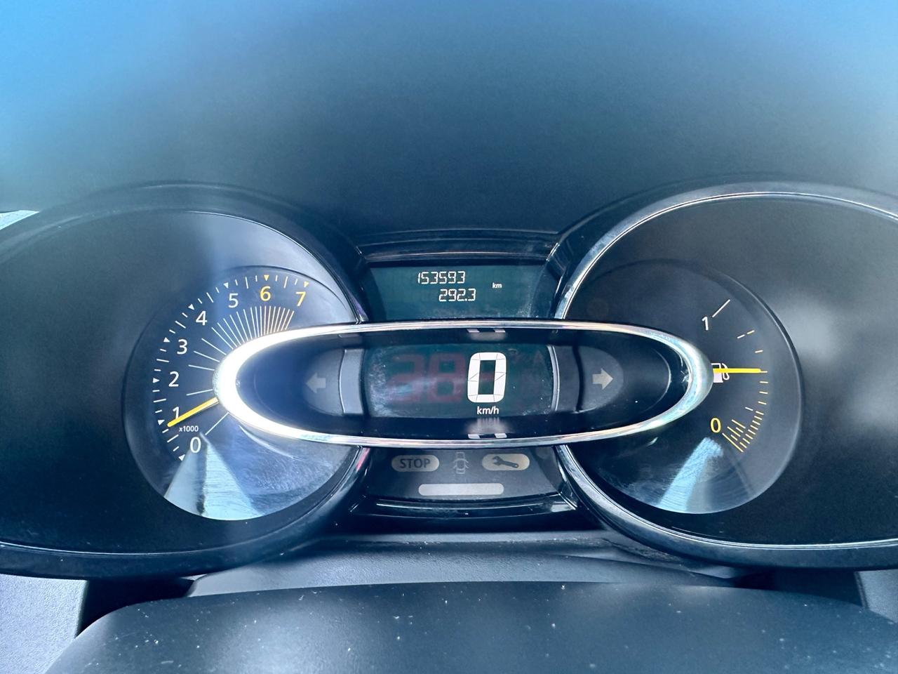 Renault Clio 1.2 75CV 5 porte metano