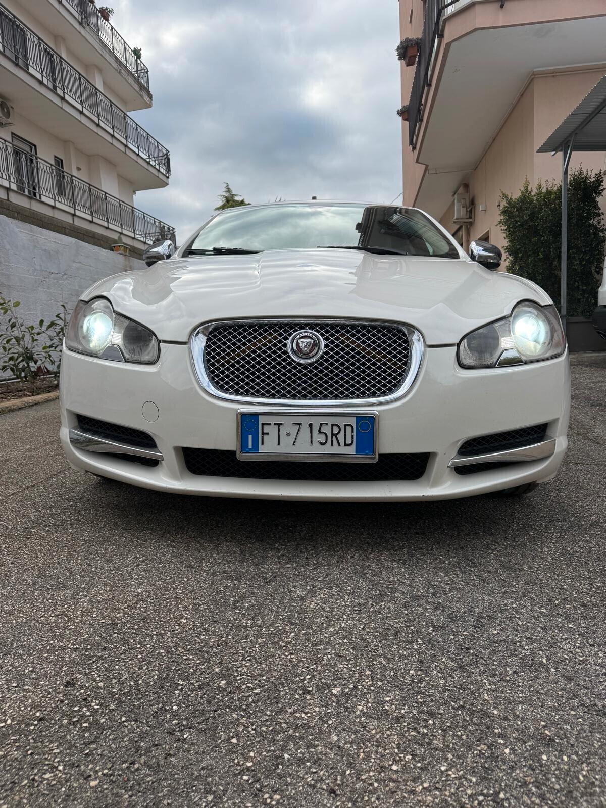 Jaguar XF 3.0 DS V6 Premium LUXURY Full
