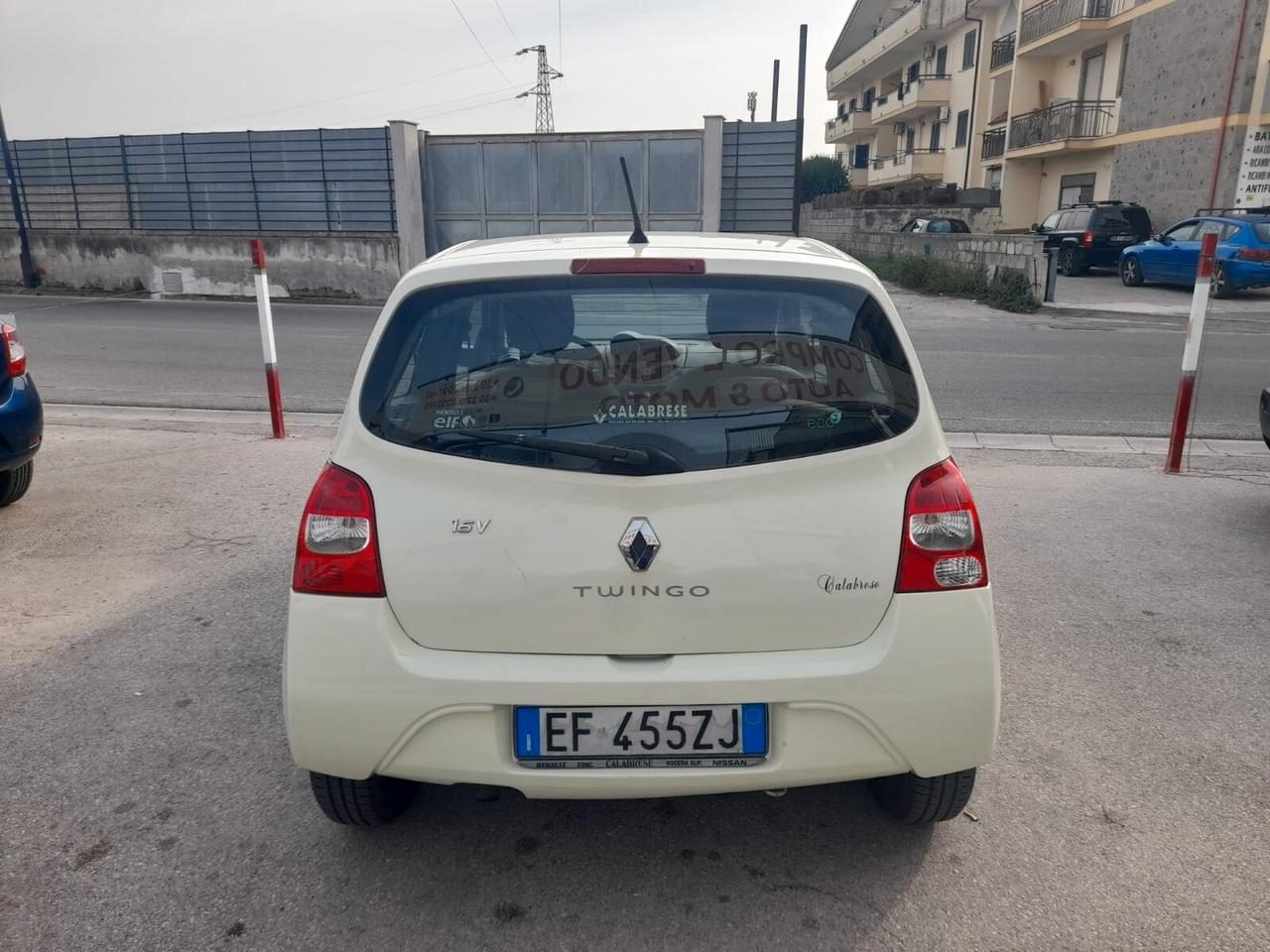 Renault Twingo 1.2cc benzina 12 mesi garanzia-2010