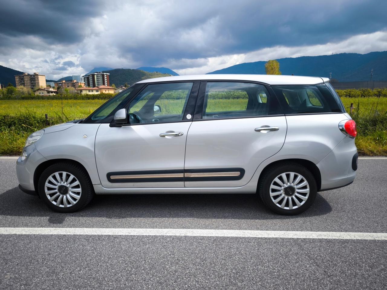 FIAT 500L LIVING 1,6 MJT- LOUNGE- OK NEOPATENTATI