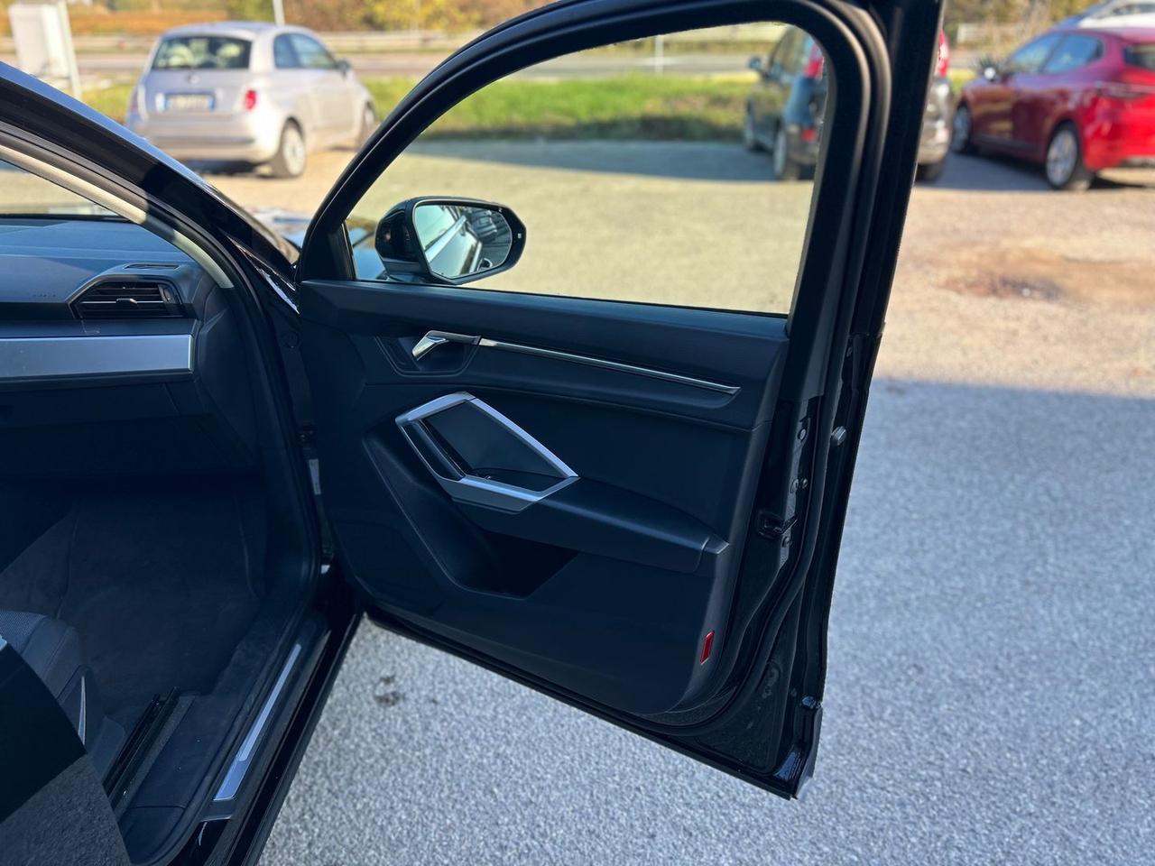 Audi Q3 Business Advanced 2.0 40 TFSI #7665