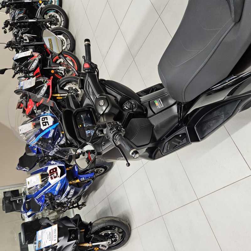 Yamaha X-Max 300 Tech Max - 2025