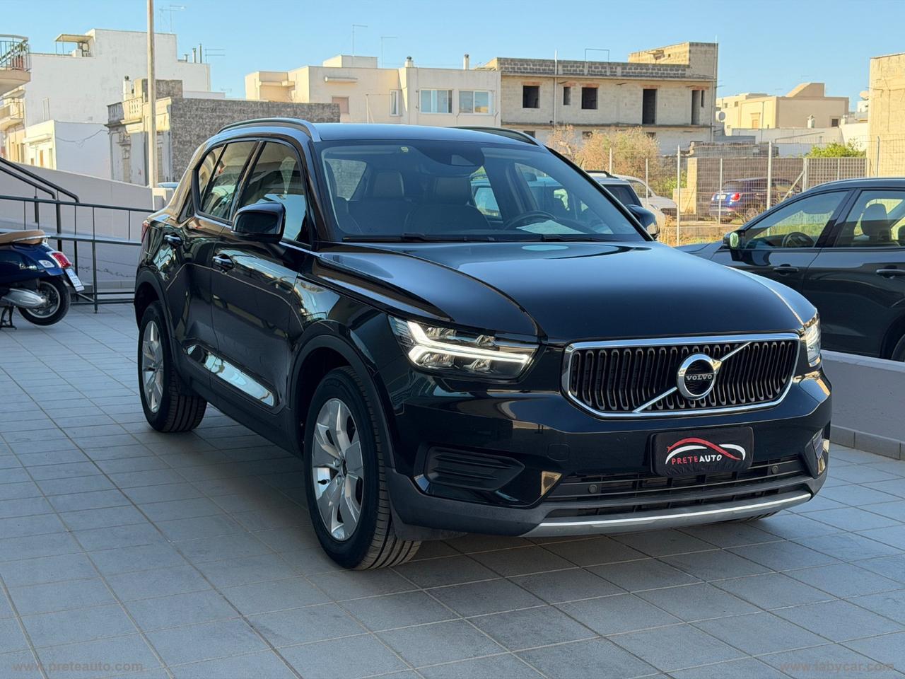 VOLVO XC40 D3 AWD Geartronic Momentum