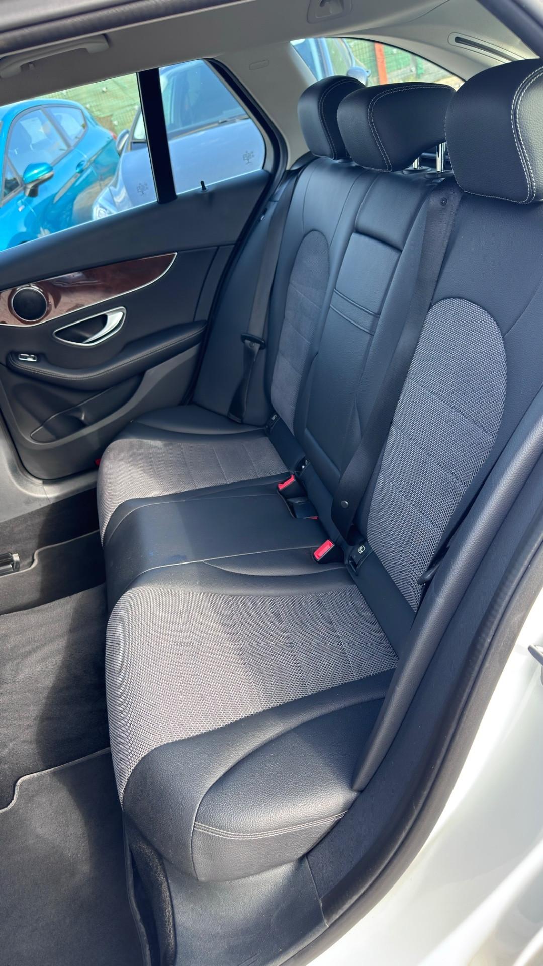 Mercedes-benz C 220 d S.W. Auto Premium AMG 4 Matic