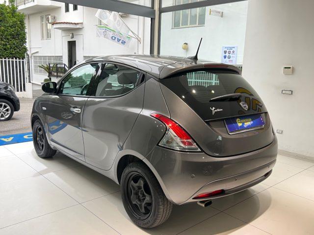 LANCIA Ypsilon 1.0 FireFly 5 porte S&S Hybrid Ecochic Gold