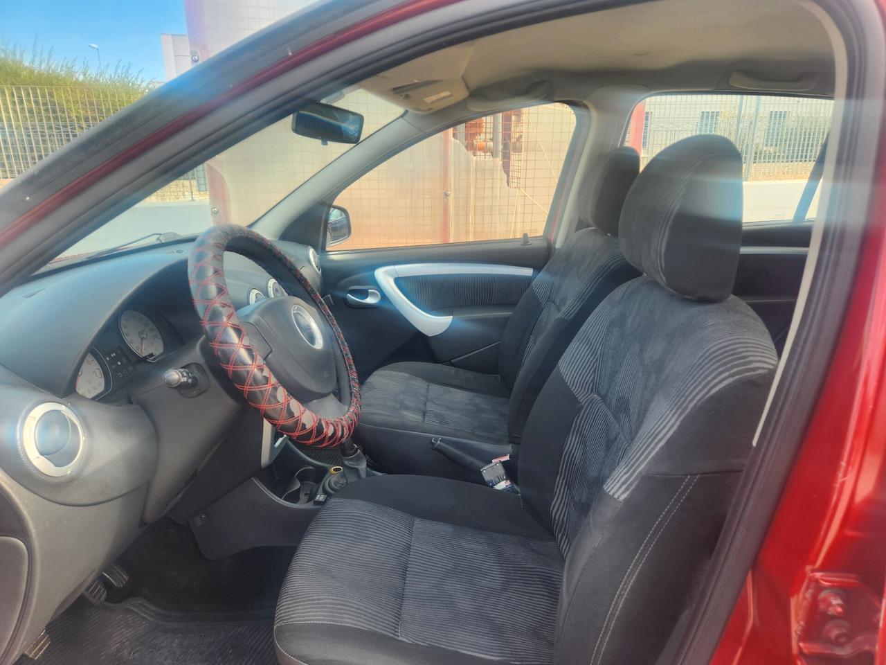Dacia Sandero 1.4 8V GPL Ambiance