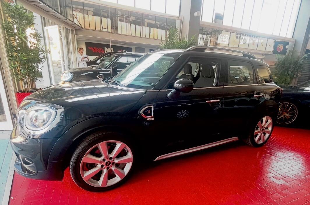 MINI COUNTRYMAN 2.0 SD Aut. Navi Cerchi 19