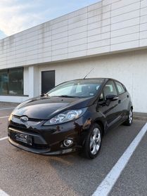Ford Fiesta 1.4 16V 5p. Bz.- GPL Titanium Bs.