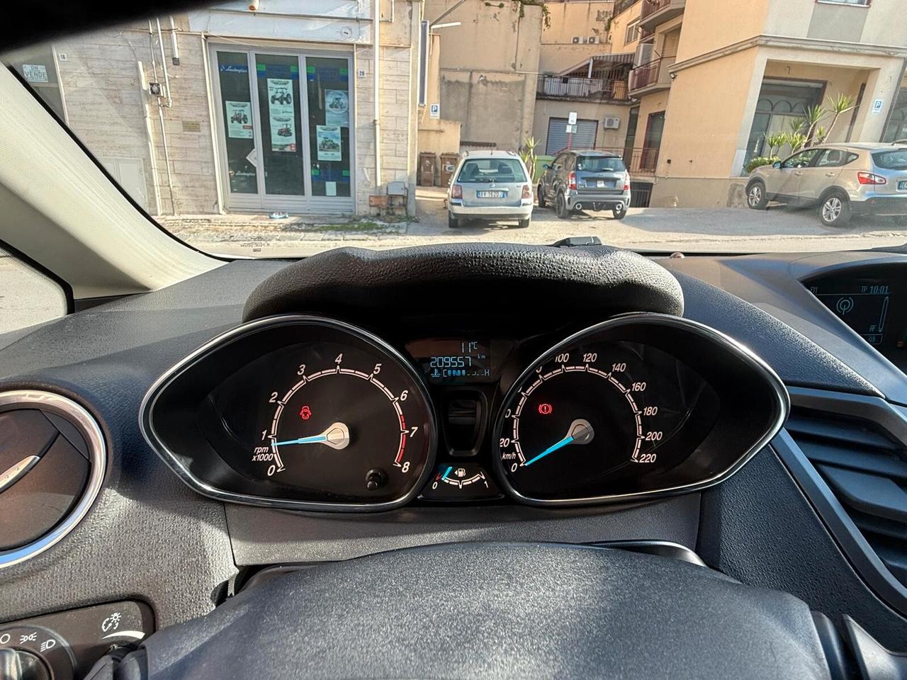 Ford Fiesta 1.4 5p. Bz.- GPL Titanium