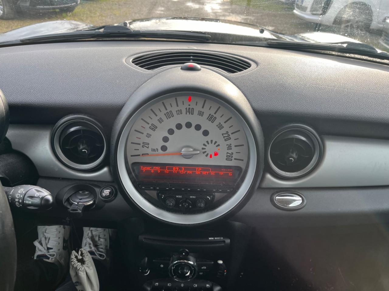 Mini Cooper D Clubman 2011 1.6 DIESEL CON CATENA RUMOROSA