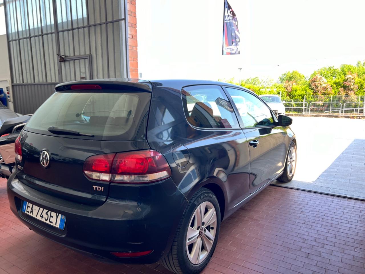 Volkswagen Golf 1.6 TDI DPF 3p. Highline