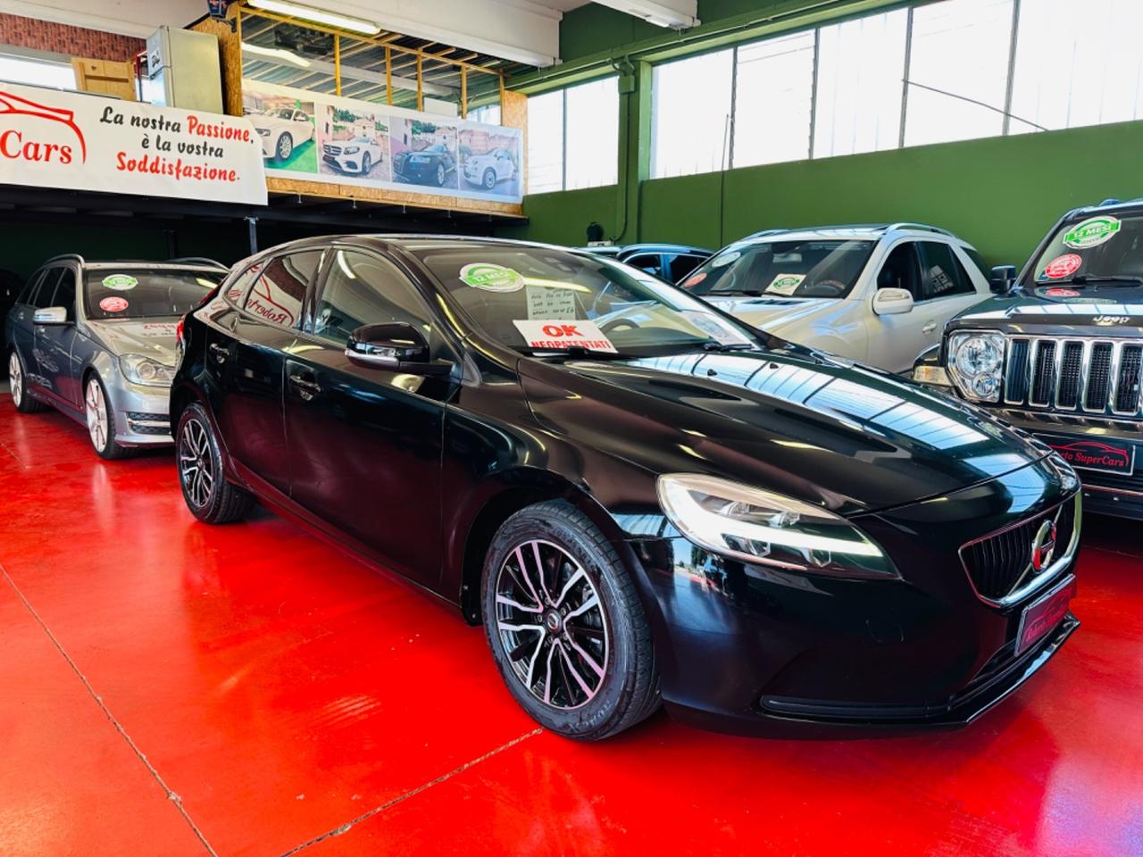 Volvo V40 2.0d 120CV Geartronic R-design