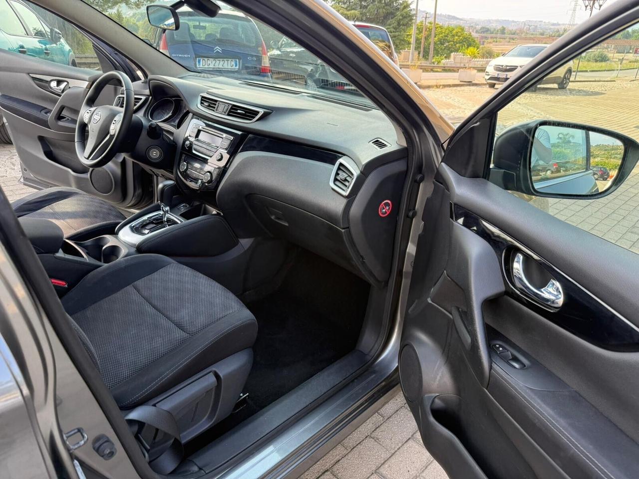 Nissan Qashqai 1.6 diesel automatica