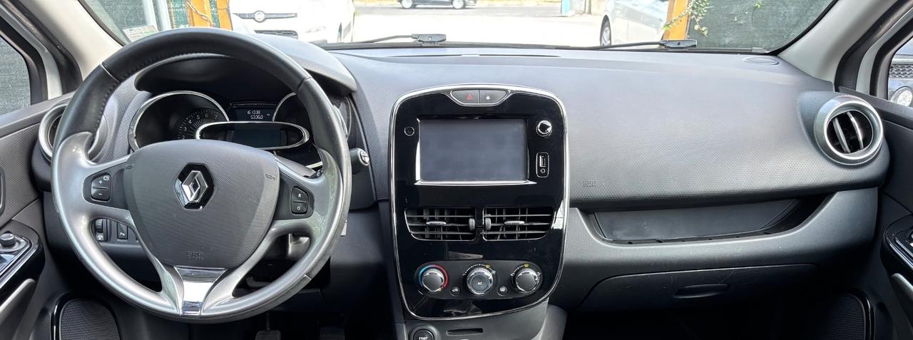 Renault Clio 1.2 75CV 5 porte Costume National