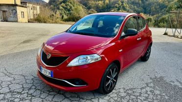 Lancia Ypsilon 1.2 69 CV 5 porte Gold