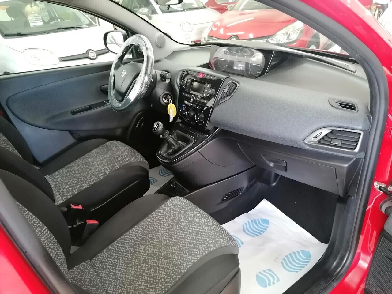 Lancia Ypsilon 1.2 5P Elefantino Blu - Neopatentati