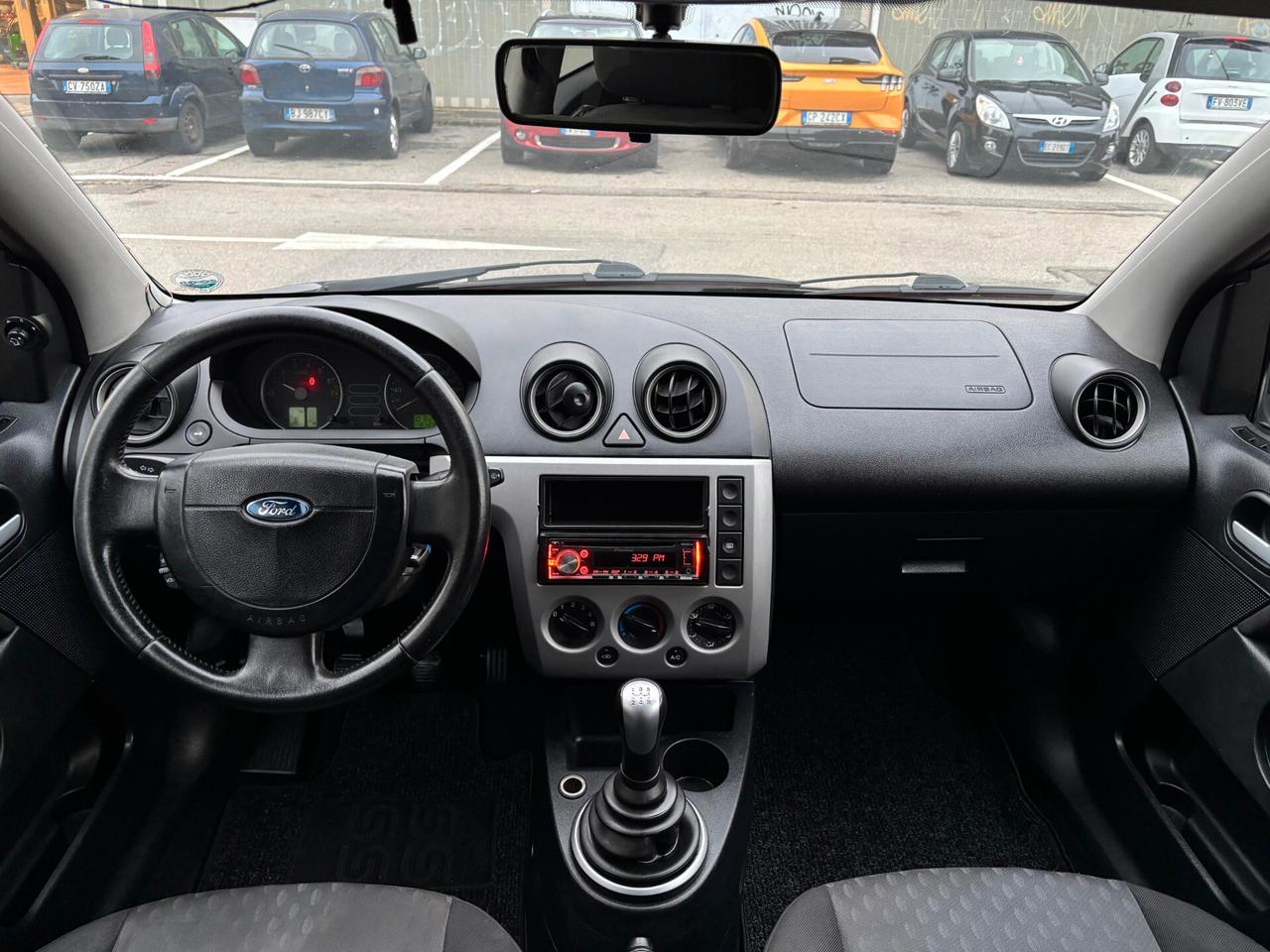 Ford Fiesta 1.2 16V 3p. Ghia