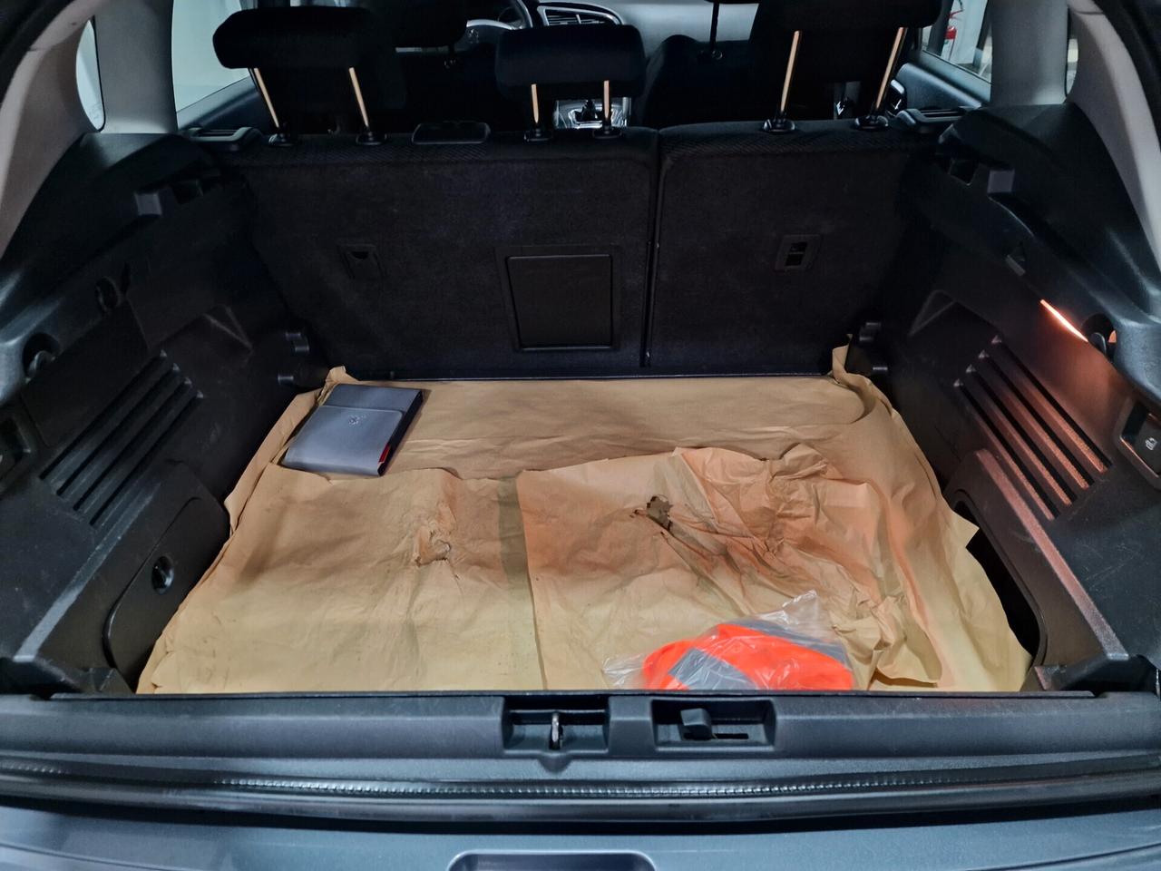 Peugeot 3008 1.6 HDi 115CV Access