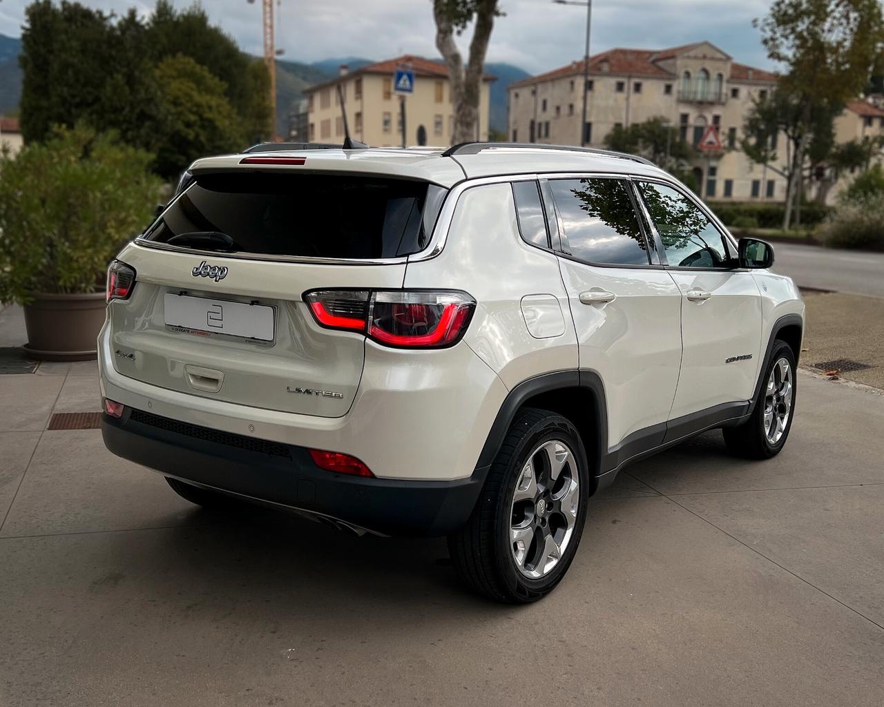 Jeep Compass Opening Edition