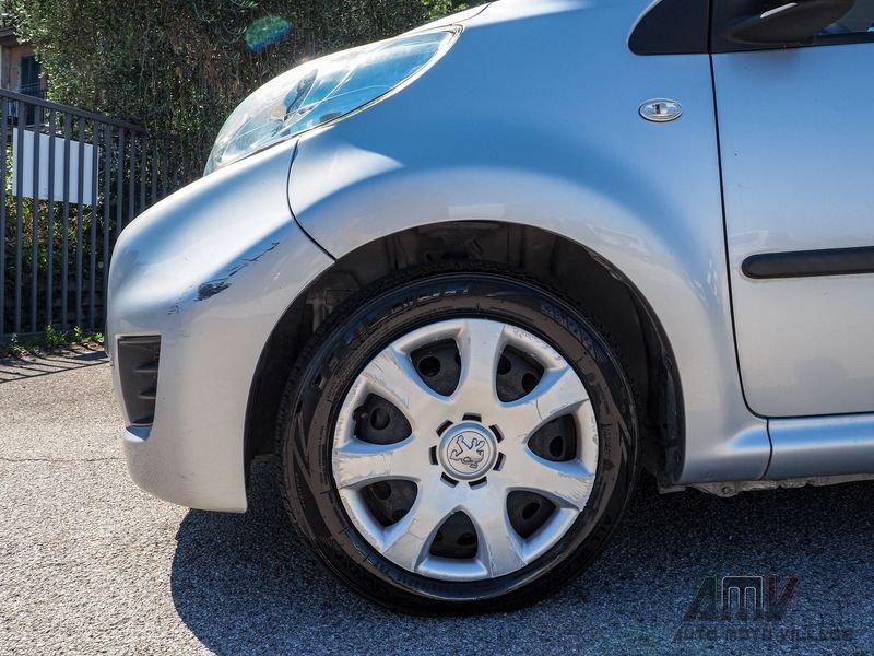 Peugeot 107 1.0 68CV 5p. Sweet Years 2Tronic