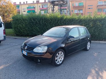 Volkswagen Golf 1.6 16V FSI 5p. Sportline ok neo patente