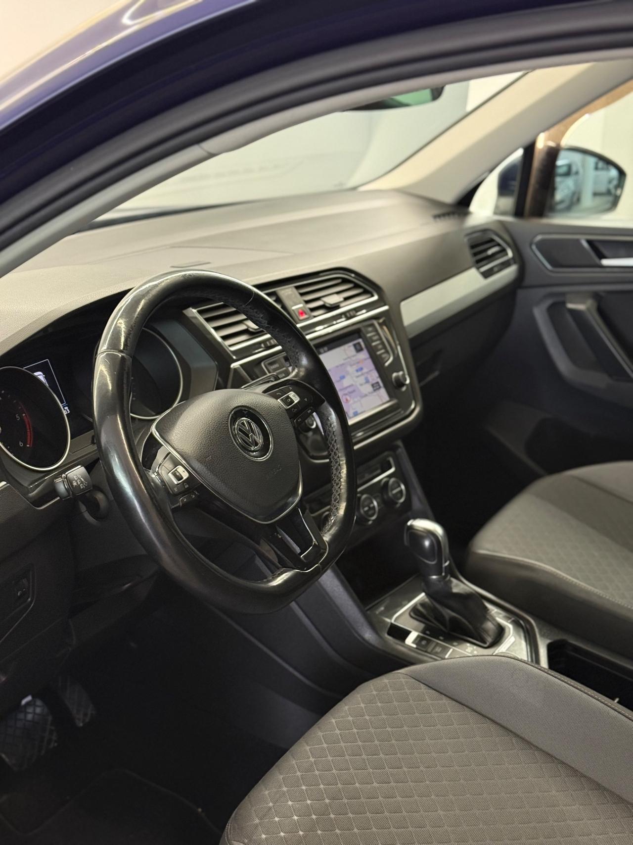 Volkswagen Tiguan 2.0 TDI SCR DSG 4MOTION Business BMT