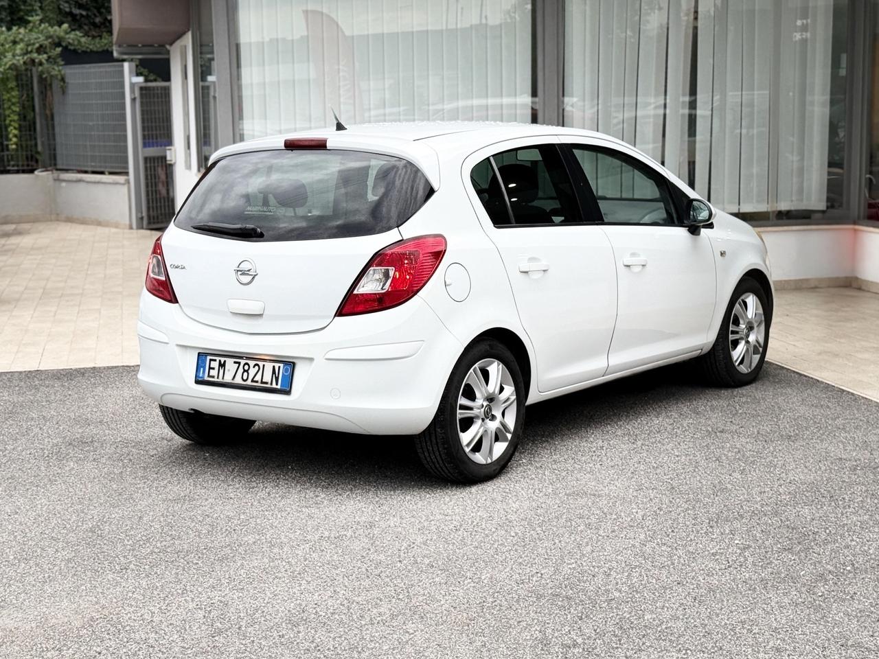 Opel Corsa 1.2 Benzina 85 CV E5 - 2012