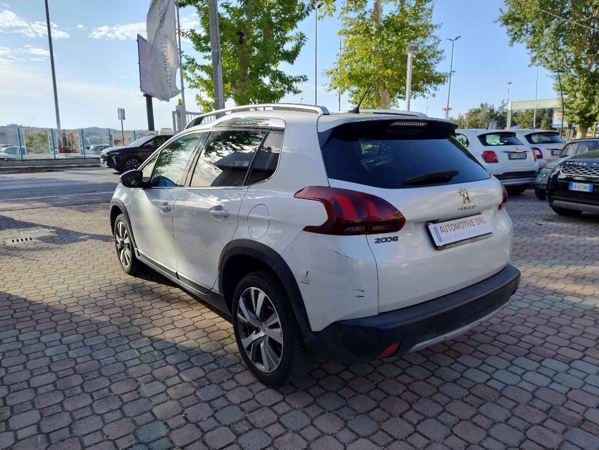 PEUGEOT - 2008 - BlueHDi 120 S&S Allure