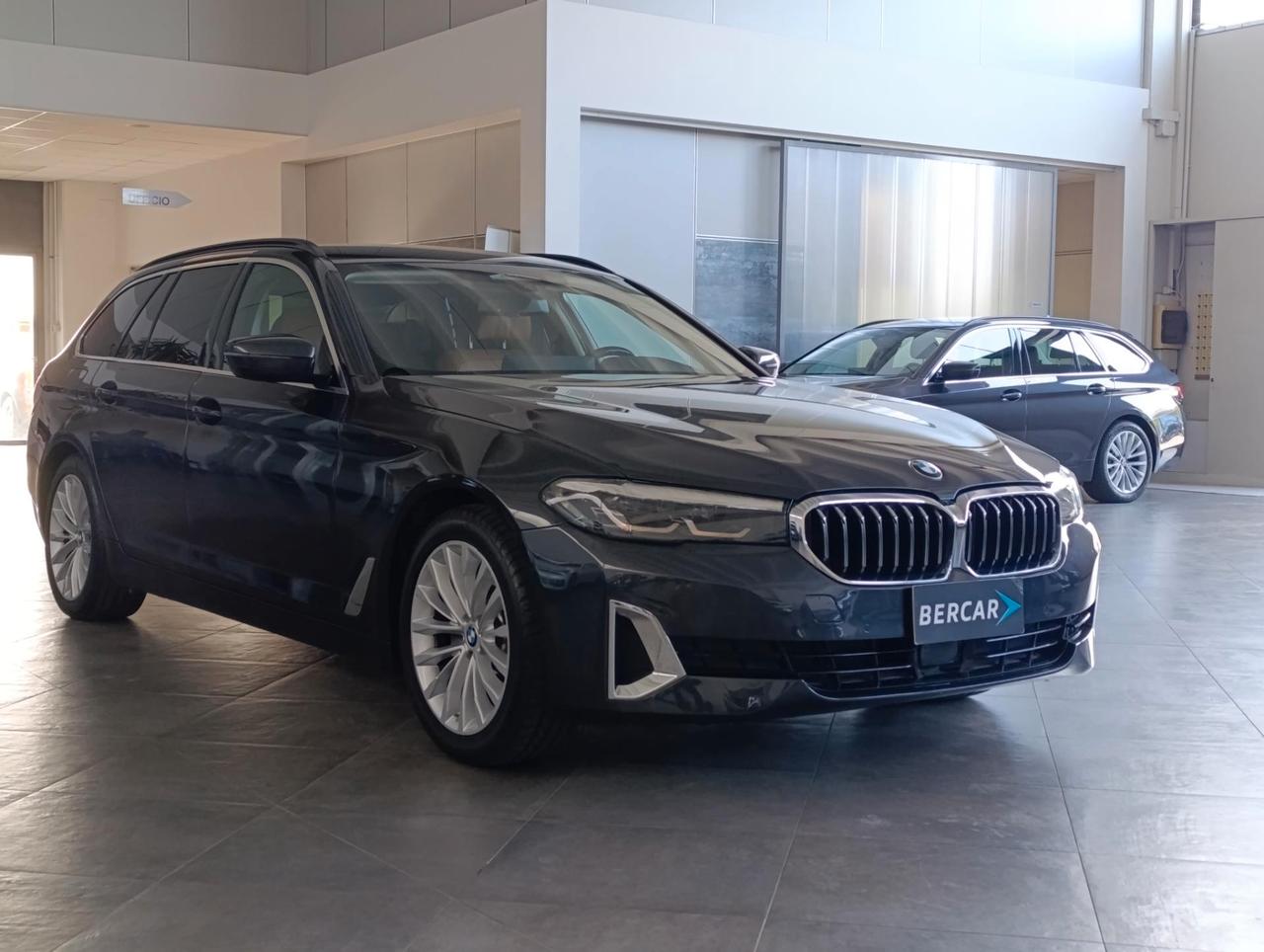 BMW 520 d Touring mhev 48V Luxury auto