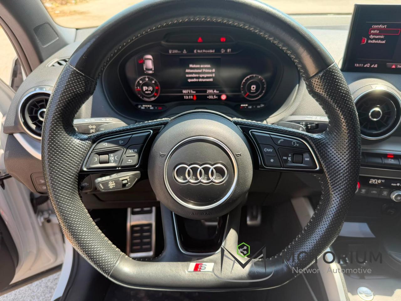 Audi Q2 30 1.6 tdi Identity Black s-tronic my20