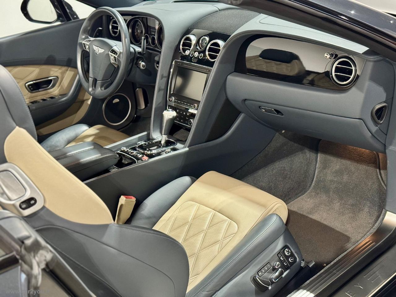 BENTLEY Continental GTC V8