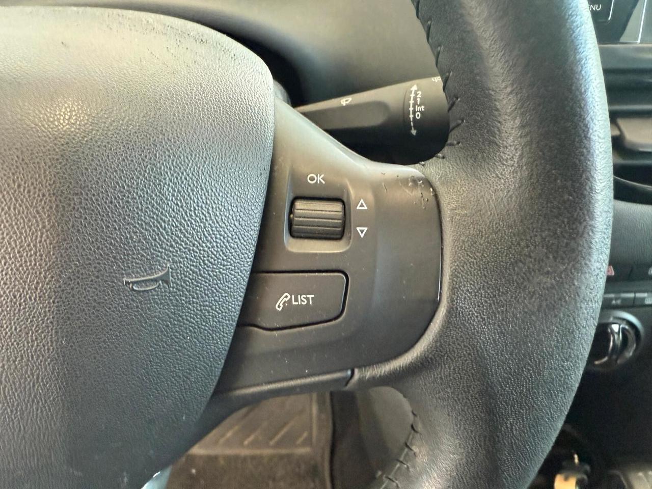 Peugeot 208 PureTech 82 5p. GPL Allure