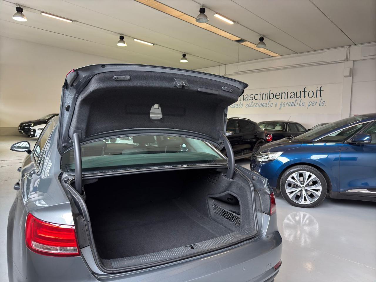 AUDI A4 2.0 TDI 122 CV Design.