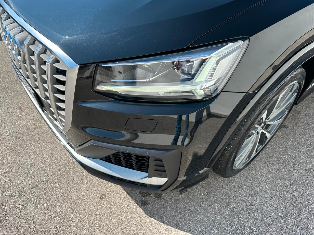 Audi Q2 SQ2 TFSI quattro S tronic