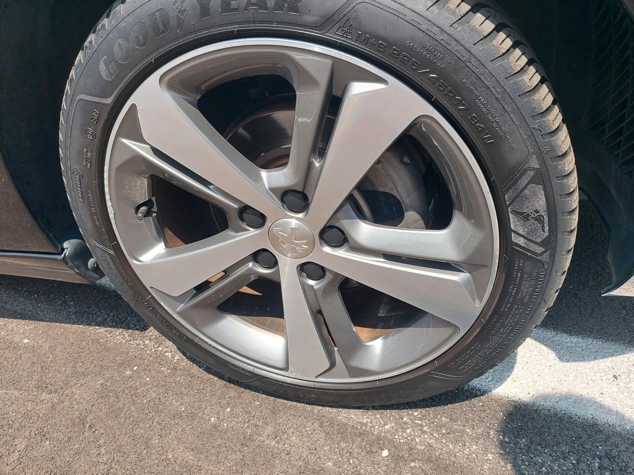 Peugeot 308 BlueHDi 120cv Allure PERFETTA