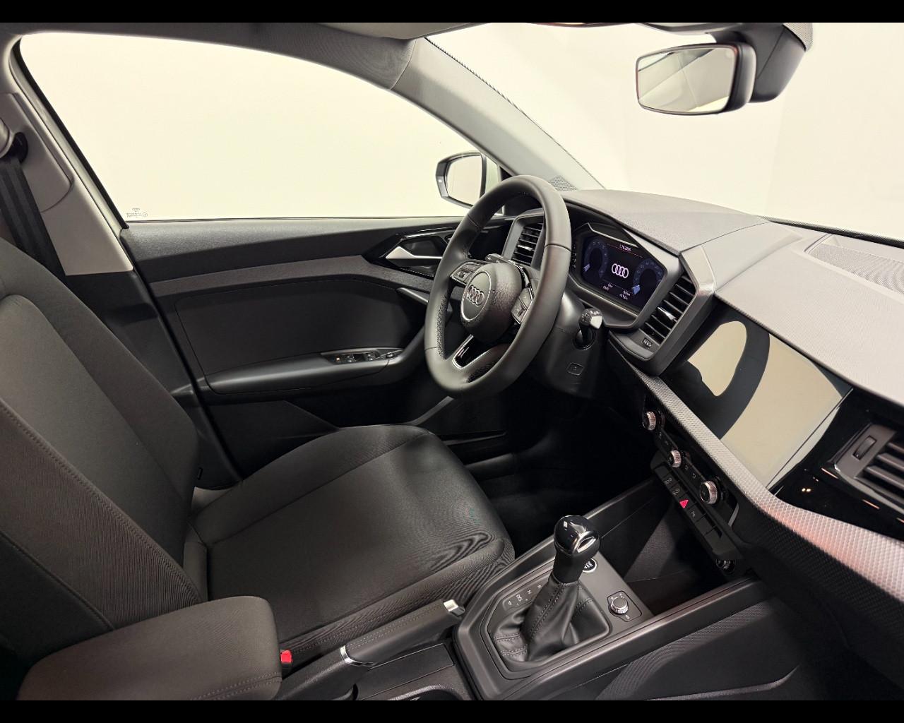 AUDI A1 ALLSTREET 30 TFSI S-TRONIC BUSINESS