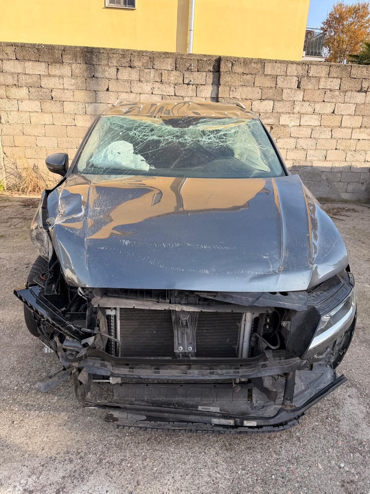 Volkswagen Tiguan 2.0 TDI RLINE