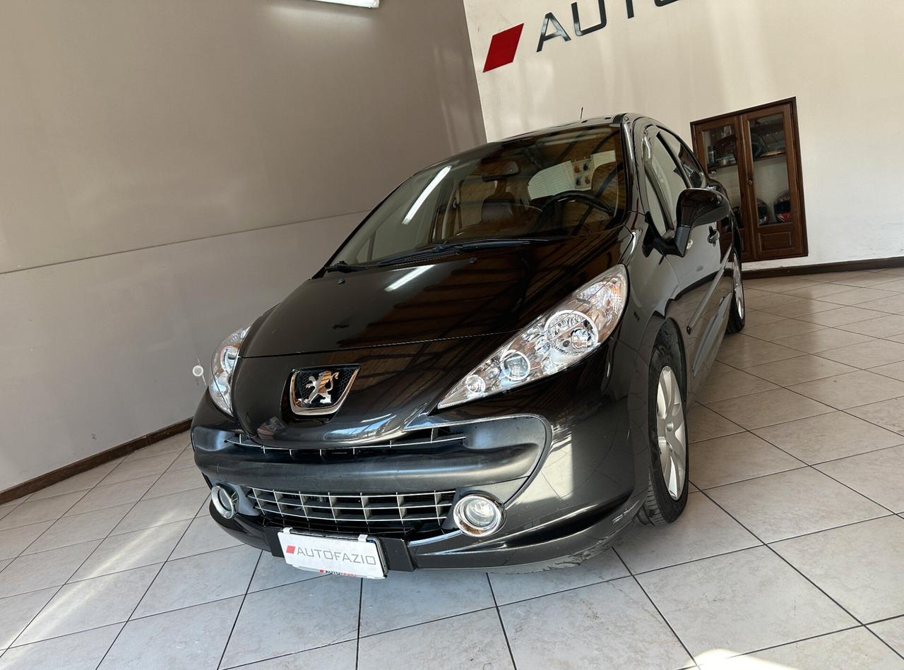 Peugeot 207 1.6 HDi 110CV 5p. Féline