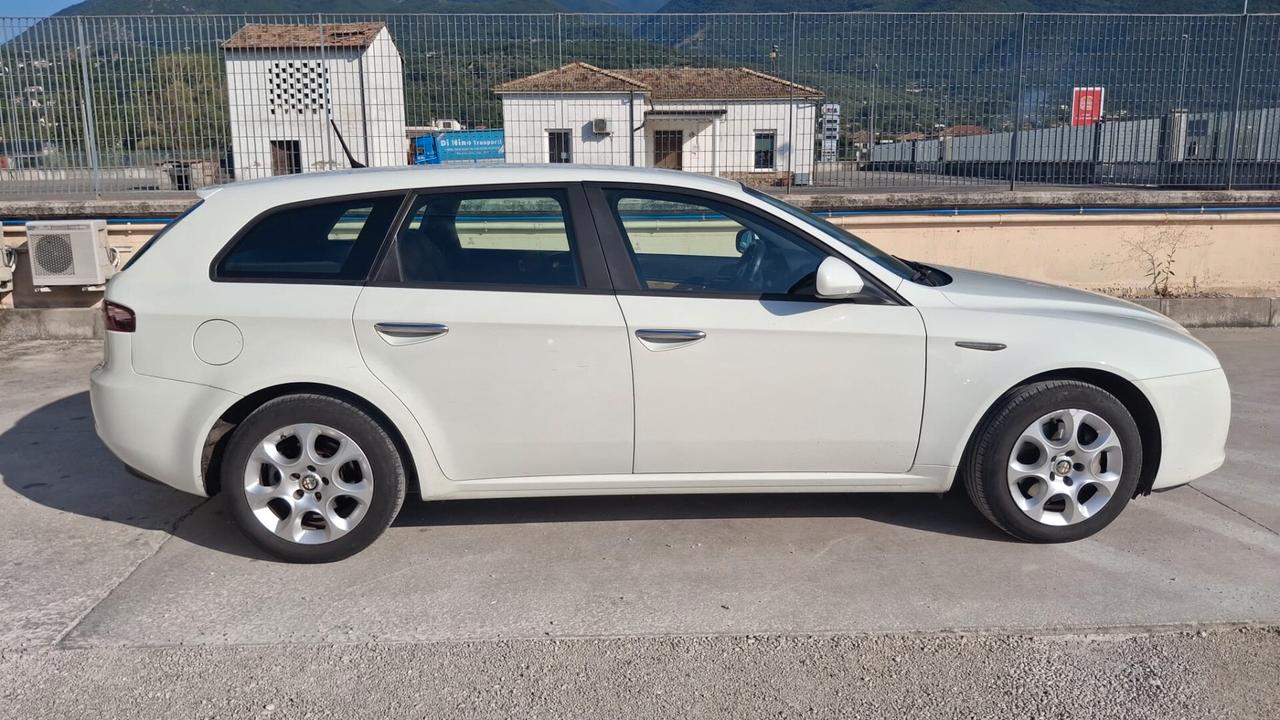 Alfa Romeo 159 2.0 JTDm 136 CV Sportwagon Progression GANCIO TRAINO