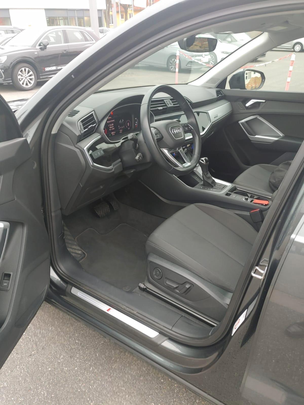 Audi Q3 40 TDI 190 cv S tronic S line TETTO PANO