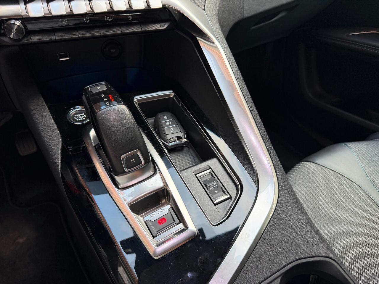 Peugeot 3008 BlueHDi 130 S&S EAT8 Allure