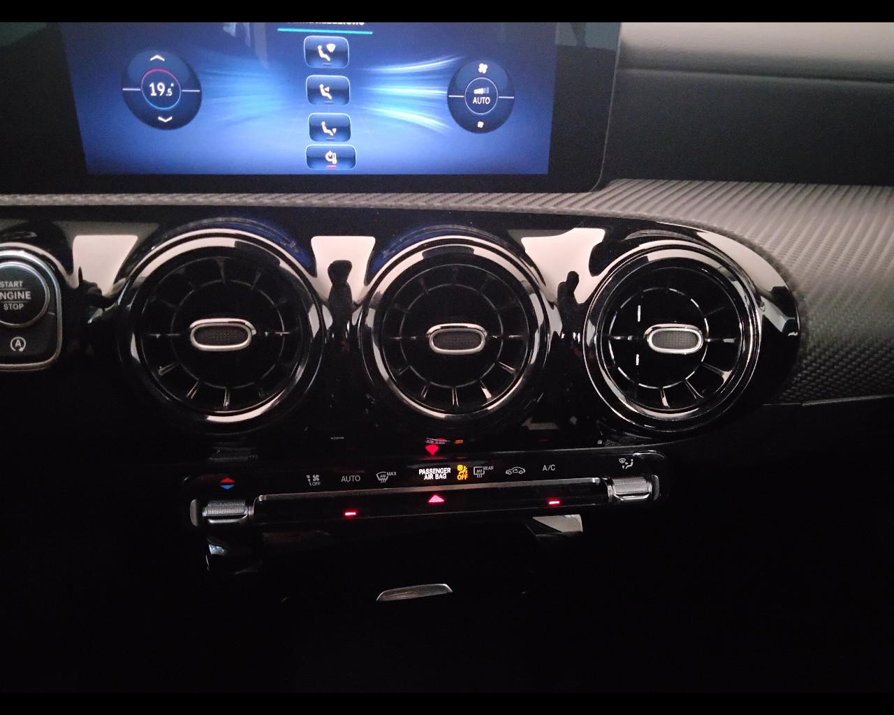 Mercedes-Benz Classe A - W177 2023 - A 180 d Advanced auto